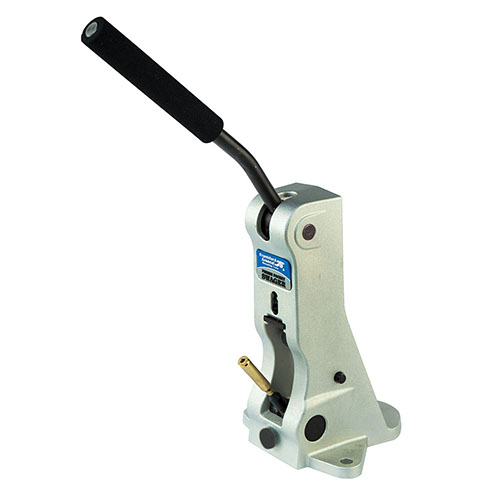 Täydellinen lisä latauspöydällesi, Frankford Arsenal Primer Pocket Swager poistaa helposti sotilaallisen crimpin ja on ergonominen sekä helposti asennettavissa.