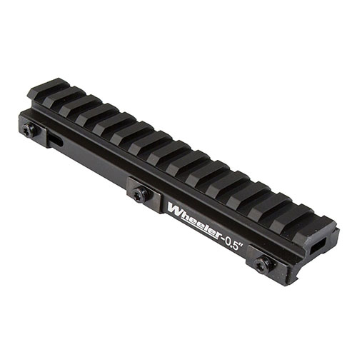 Wheeler Delta Series Pic Rail Riser mahdollistaa tarkat optiikan korkeudet Picatinny-railla, varmistaen täydellisen co-witness-yhteensopivuuden ja tarkan nollauksen.