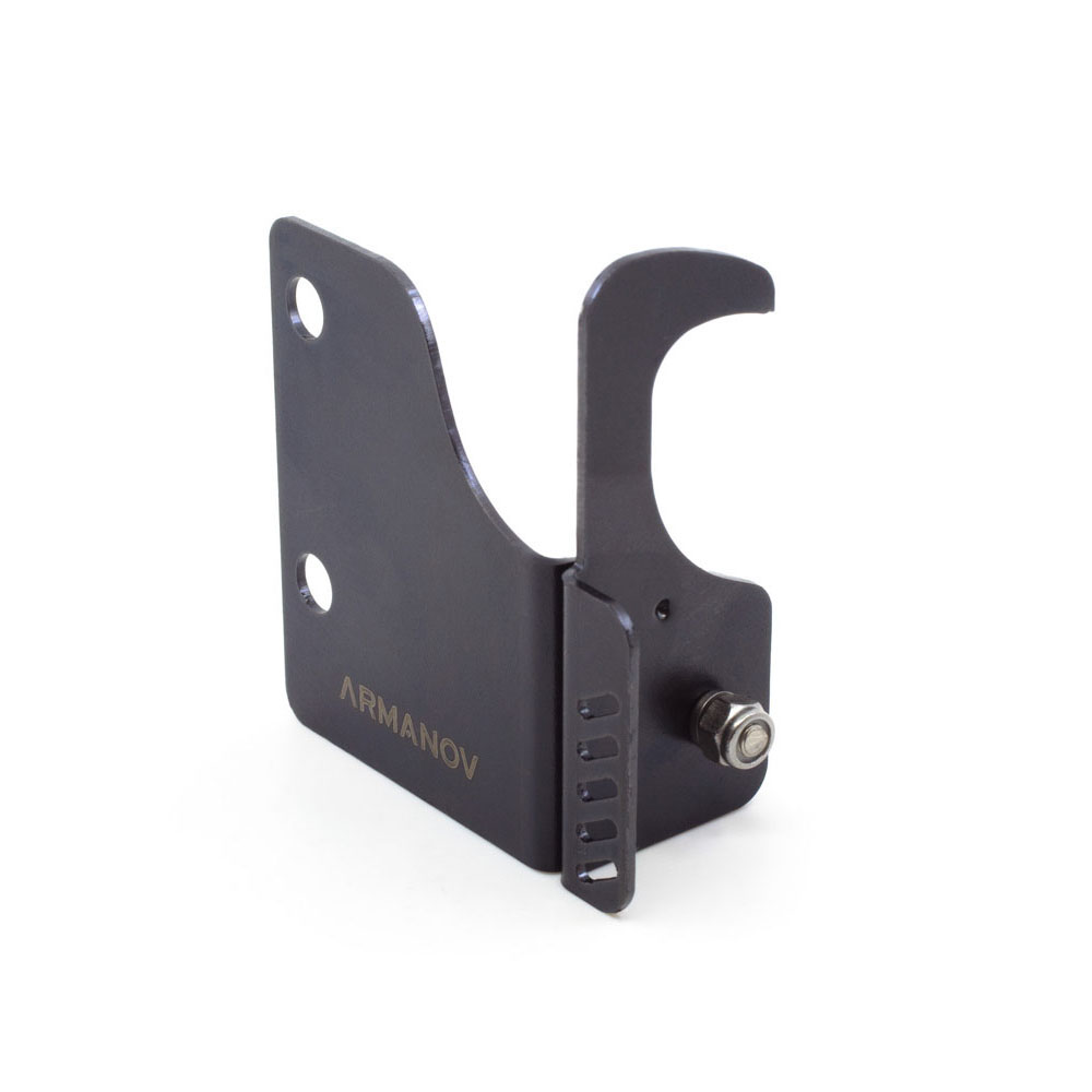 ARMANOV Case Feeder stop switch helpottaa Dillon 1050:n käyttöä estämällä patruunoiden syöttämisen. Helppo asennus ja kestävä teräsrakenteinen design.