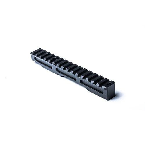 MDT:n ESS Scope Base Picatinny Rails help optiikan kiinnittämisessä, ovat kestäviä 6061-T6 alumiinia, 20 MOA kallistus ja yhteensopivat ESS-alustojen kanssa.