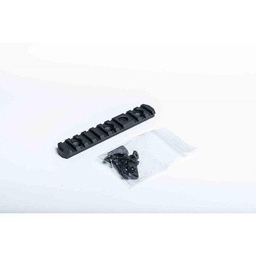 MDT Picatinny Rail on valmistettu kestävästä 6061-T6-alumiinista, ja siinä on QD flush cup sling mount, täydellinen lisävarusteiden asentamiseen.