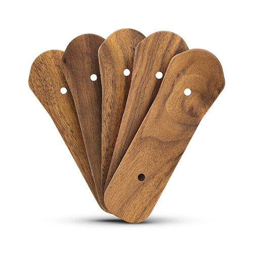 TIMBR Buttstock Spacer Kit mahdollistaa XRS- ja ORYX Chassis -peräpeilien pituuden säätämisen, yhdistäen tyylin ja toiminnallisuuden korkealaatuisesta pähkinäpuusta.