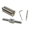 Kovametallinen 90° muzzle facing cutter tasoittaa ja korjaa piipun päitä, mukana kahva ja yksi pilot. Vaihdettavat pilotit eri kaliibereille saatavilla erikseen.