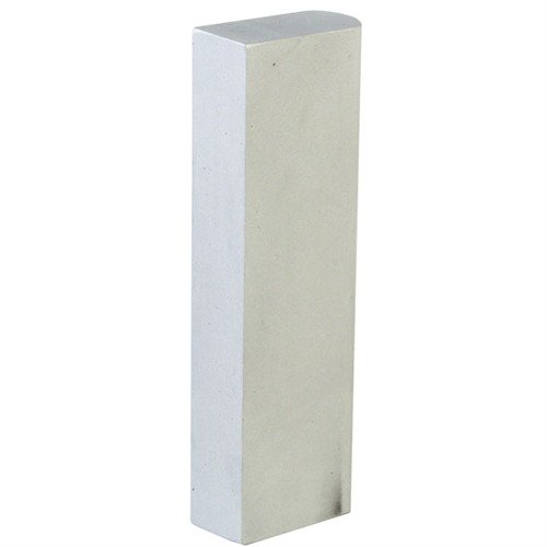 1911 Magazine Well Filler estää kalliin runkovaurion täyttämällä magasiinipaikan ja estää vääristymät puristuksen vaikutuksesta.