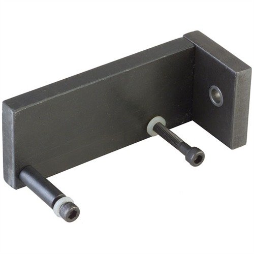 10/22® RECEIVER DRILLING JIG mahdollistaa piipun puhdistamisen takaa ilman irrotusta, estäen tarkkuuden heikkenemisen ja ohjaten oikean reiän sijainnin.