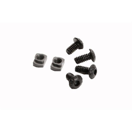 M-LOK T-Nut Replacement Set sisältää kestäviä 4140 Chromoly -teräksestä valmistettuja ruuveja, jotka takaavat turvallisen kiinnityksen ja yhteensopivuuden eri käsikahvojen kanssa.