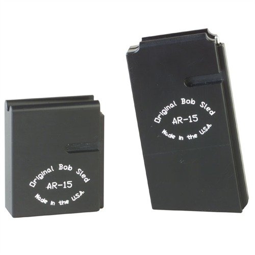 AR-15 1RD BOB SLED mahdollistaa sujuvan yksittäisen laukauksen lataamisen, mikä parantaa tarkkuutta kilpailuissa ja varmintingissa.