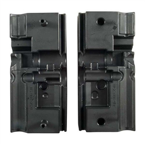 ARMORER'S BLOCKS, SCAR UPPER RECEIVER/BARREL VISE BLOCK suojaa SCAR-aseen kriittisiä osia vaurioilta, mahdollistaen turvallisen puhdistuksen ja huollon.