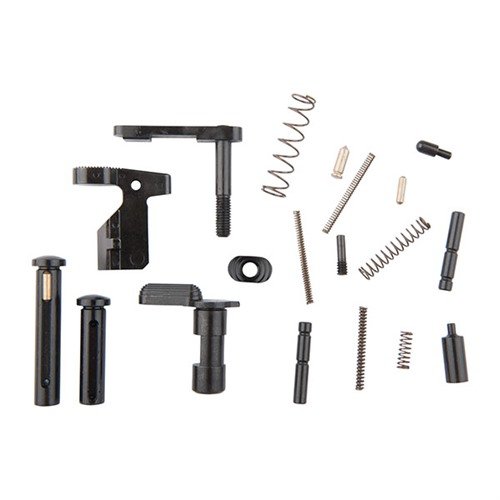 CMMG 308 AR LOWER GUNBUILDER'S LOWER PARTS KIT sisältää LR308 takedown- ja pivot-pinnit, parannetun bolt catchin sekä kaikki tarvittavat osat rakentamiseen.