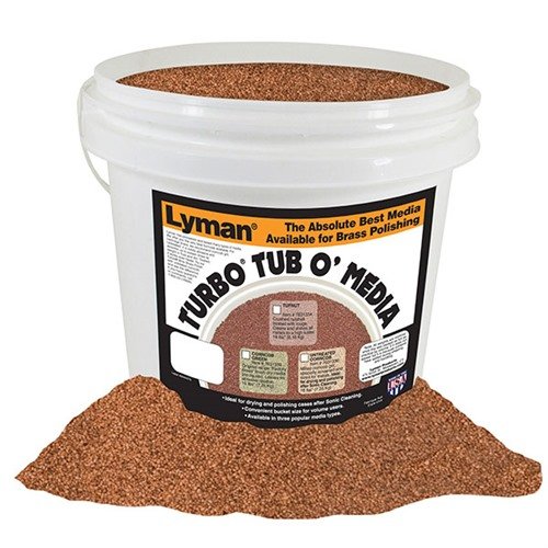 Lyman Case Cleaning Media puhdistaa tehokkaasti likaantuneet ja tummuneet patruunat. Muutaman tunnin Lyman Turbo Tumblerissa ja patruunat ovat puhtaat ja kiiltävät.