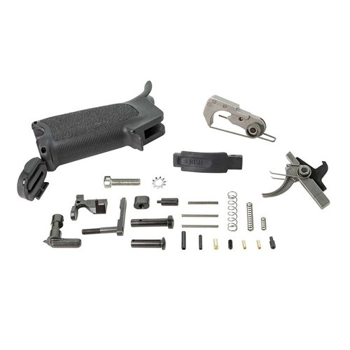 AR-15 BCMGUNFIGHTER™ Enhanced Lower Parts Kit tarjoaa Mil-Spec laatua ja erinomaisia parannuksia, kuten BCM PNT™ Trigger Assemblyn ja Mod 3 Pistol Gripin.