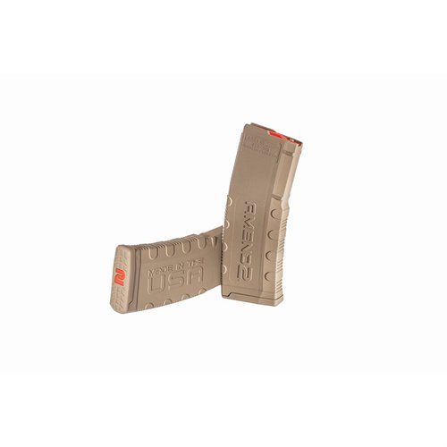 Amend2® 10 laukkuinen AR-15 5.56x45 NATO -kiväärin lipas on kestävä, kevyt ja luotettava vaihtoehto, jossa on teksturoitu pinta ja laadukas teräksinen jousi.