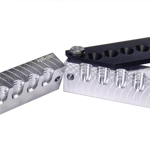 LEE PRECISIONin 6 CAVITY RIFLE BULLET MOLDS, 22 CALIBER (0.225