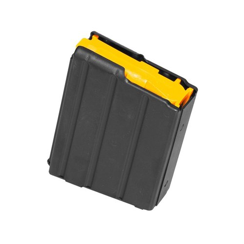 .350 Legend AR-15 - CMMG:n kestävä ja luotettava 5- laukauksen teräsmagasiini, jossa on anti-tilt -pohja ja musta viimeistely.