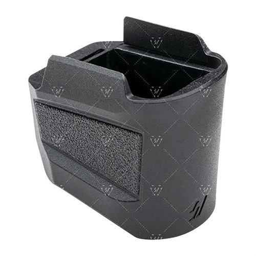 Strike Industriesin Extended Magazine Plate SIG SAUER P320: lisää 5 patruunaa, sujuva lataus ja kestävä teräksinen lukituslevy turvallisuutta varten.