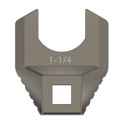 MASTER-FIT FREE-FLOAT BARREL NUT WRENCH on erikoisvalmisteinen, tarkasti istuva työkalu, joka sopii ½” vastaanottimen momenttiavaimeen ja minimoi vauriot aseosissa.