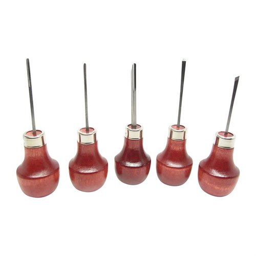 UJ Ramelsonin #107M SUB MINI WOOD CARVING TOOLS -sarja tarjoaa korkealaatuiset työkalut, jotka sopivat tarkkaan ja yksityiskohtaiseen puunveistoon.