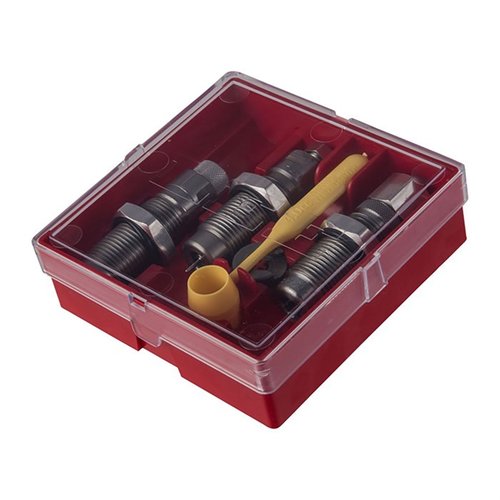 LEE PRECISION PACESETTER 3-DIE SET 223 ACKLEY IMPROVED sisältää täysimittaisen kokoamisvälineen, luodin istutusvälineen, tehtaalla puristavan välineen ja ohjeet.