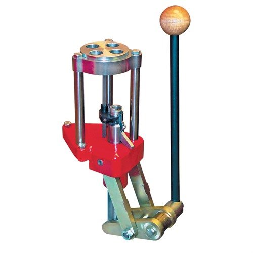 4-HOLE CLASSIC TURRET PRESS yhdistää huipputeknologian ja käytännöllisyyden, tarjoamalla erinomaisen suorituskyvyn, sujuvan käytön ja varman primereiden käsittelyn.