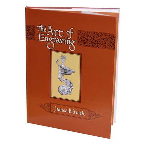 THE ART OF ENGRAVING tarjoaa kattavan ja yksityiskohtaisen oppaan aseiden kaiverrukseen, joka opettaa sinut aloittamaan alusta ja kehittämään taitojasi.