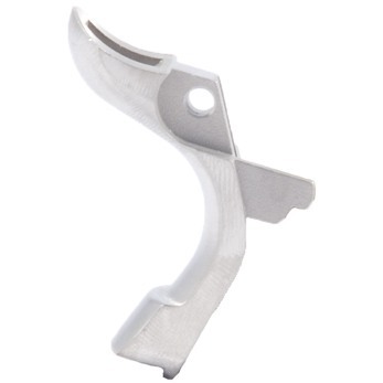 1911 Beavertail Grip Safety laskee pistoolia syvemmälle käteen, vähentäen rekyyliä ja parantaen tarkkuutta; kohotettu kontaktipinta takaa turvallisen käytön.