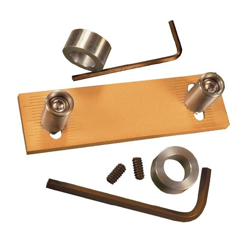 Säädettävä #350D comb hardware mahdollistaa pääasennon tarkan säädön neljällä tavalla, mikä takaa parhaan istuvuuden ampumiseen eri olosuhteissa.