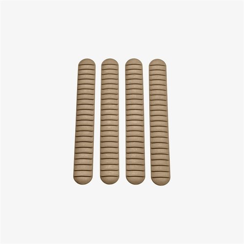 M-LOK RAIL COVERS tarjoavat matalan profiilin, varman otteen ja lämpöresistenssin. Helppo asennus, sopii useimpiin M-LOK® raitoihin. Myydään 4 kpl pakkauksessa.