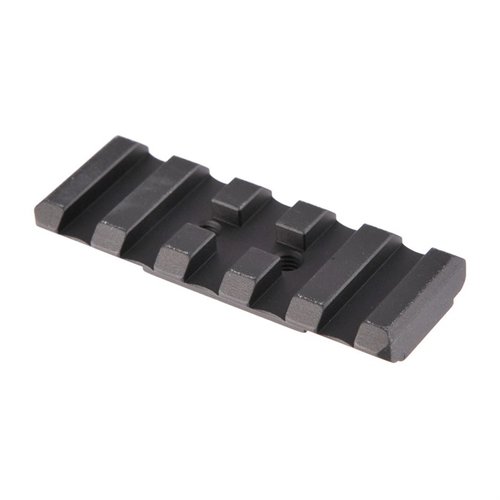 Arisaka Offset Optic Mount tarjoaa modulaarisen ratkaisun, joka sallii 35 tai 45 asteen kulman punapisteen asennukseen ilman lisäosia.