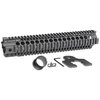 AR-15 Combat Rail T-Series Free Float Handguard tarjoaa kestävän 6061-alumiinirakenteen ja MIL-STD 1913 Picatinny -rautoja, täydellinen lisävarusteille.
