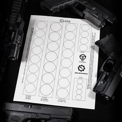 CLENS-suojat tarjoavat helpon tavan suojata valaisimien linssit ampumaharjoitusten aikana, mahdollistaen nopean puhdistuksen ilman liiman jäämiä.