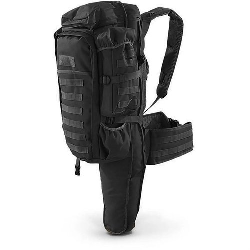 TACTICAL ASSAULT BAG tarjoaa tilavan ja kestävän kuljetuksen varusteillesi, mukautuvat hihnat ja pehmustettu laukku kiväärille tekevät siitä täydellisen retkille.