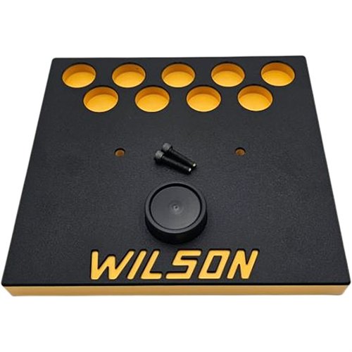 L.E. WILSON TRIMMER PLATFORM tarjoaa tehokasta säilytystä yhdeksälle case holderille, integroidun tapping blockin ja kestävän rakenteen vakaaseen työskentelyyn.