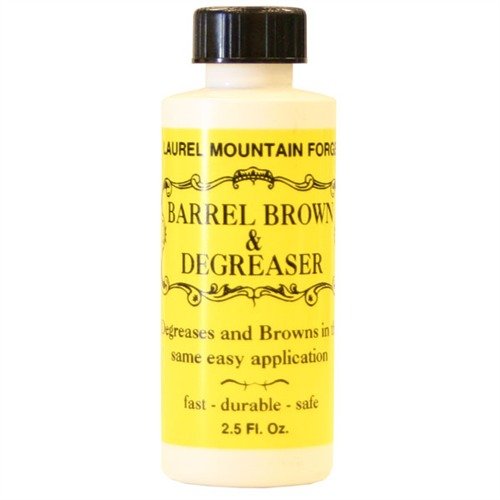 Laurel Mountain Brown & Degreaser on huipputuote, joka ei sisällä elohopeasuoloja ja puhdistaa nopeasti öljyt. Tuloksena on hienojakoinen, kauniin ruskea pinta.