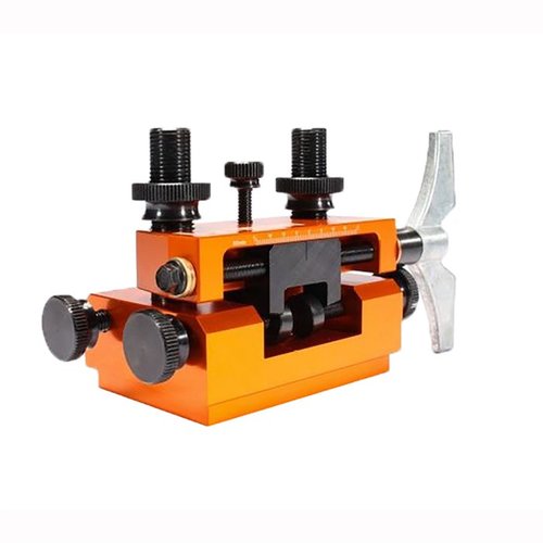 AccuSight Pistol Sight Tool on CNC-koneistettu alumiinista, jossa on 4 vaakasuuntaista ja 1 pystysuuntainen puristin, täydellinen aseiden säätämiseen.