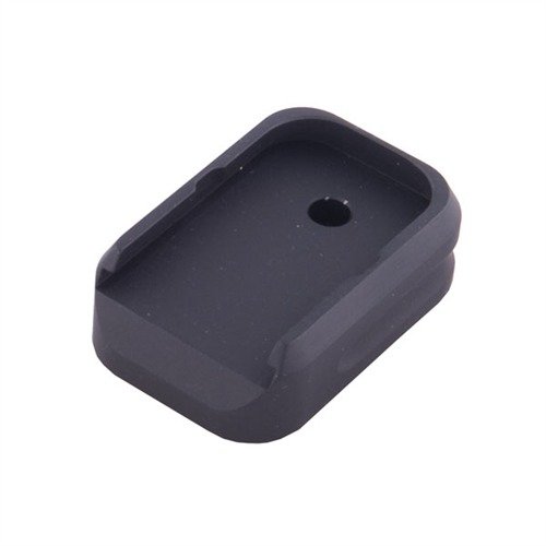 Lightning Strikein pienet pidennyslevyt Glock®-malleihin parantavat otetta, vähentävät piipun nousua ja nopeuttavat lataamista ilman kapasiteetin lisäystä.