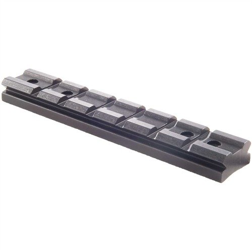 RUGER® 10/22® vastaanotinpidike mahdollistaa nopean kiinnityksen ja monipuoliset asennusmahdollisuudet täysikokoisille ja kompakteille kiikareille.