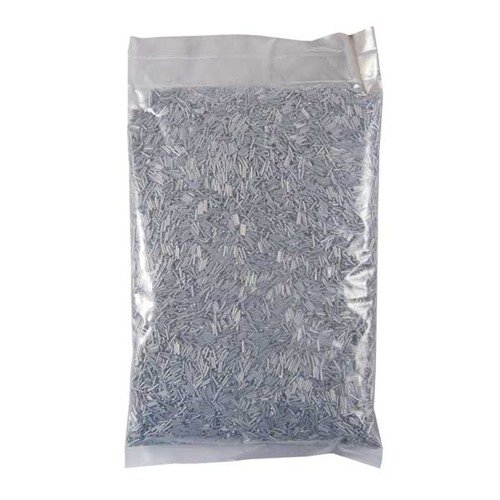 5 lbs kestävästä ruostumattomasta teräksestä valmistettua tumblermediaa, joka puhdistaa tehokkaasti brassikotelot sisältä ja ulkoa ilman vahinkoa.