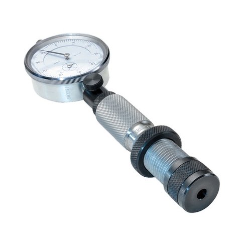 Redding RANGE ADAPTER mahdollistaa Instant Indicators -mittareiden käytön ampumaradalla tai kentällä ilman uudelleenlatauspainetta, mikä tekee mittauksista käteviä.