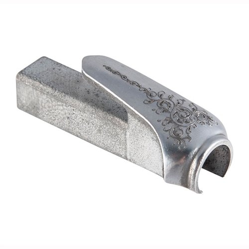 TIP FOREND 486 12GA on korkealaatuinen etukahva, joka on suunniteltu erityisesti Beretta 486 -malleille, tarjoten erinomaisen hallinnan ja kestävyyden.