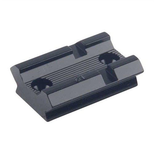 Kevyet alumiinipohjat sopivat monenlaisiin moderneihin ja vanhempiin kivääreihin, haulikoihin ja pitkän matkan pistooliin. Tilaa etu- ja takapohja.