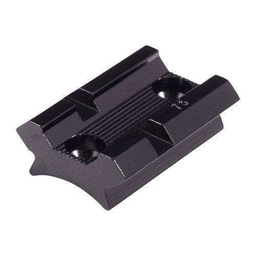 Kevyet alumiinipohjat sopivat monenlaisiin moderneihin ja vanhempiin kivääreihin, haulikoihin ja pitkän matkan pistooliin. Tilaa etu- ja takapohja.